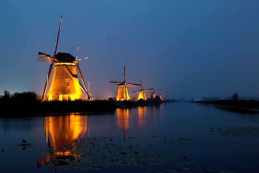 kinderdijk molen molens erfgoed hdr alblasserwaard werelderfgoed polder gemaal gemalen unesco lichtspektakel